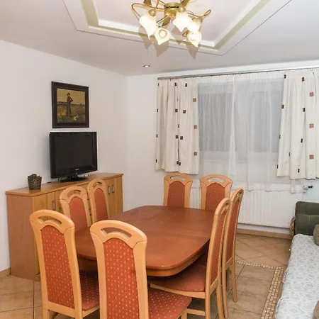 Parkowa House Villa *